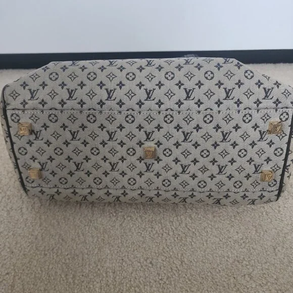 Louis Vuitton Josephine PM Monogram Canvas Bag used Authentic - Picture 6 of 16